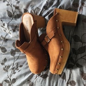 Torrid brand wide width faux suede clog size 9.